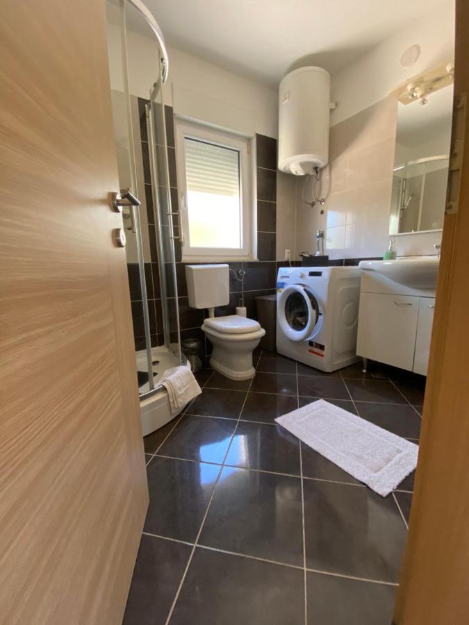 شقة Apartman Mila Kaštela المظهر الخارجي الصورة