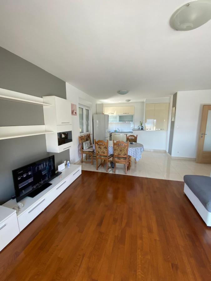 شقة Apartman Mila Kaštela المظهر الخارجي الصورة