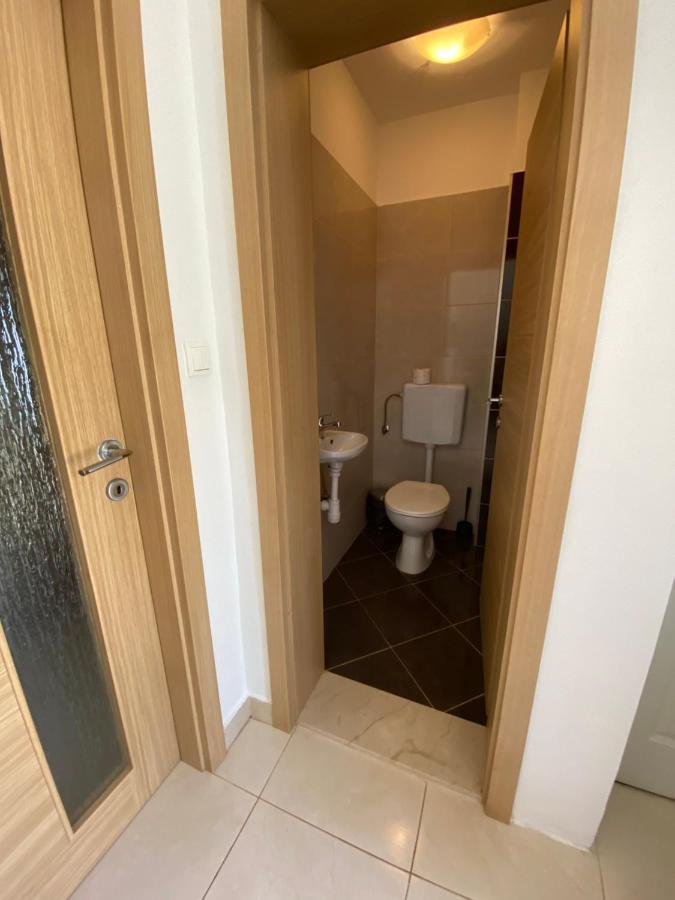 شقة Apartman Mila Kaštela المظهر الخارجي الصورة